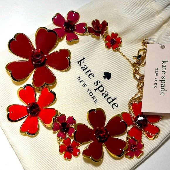 ♠️ kate spade BLUSHINGBLOOMS Statement Necklace - Picture 2 of 4